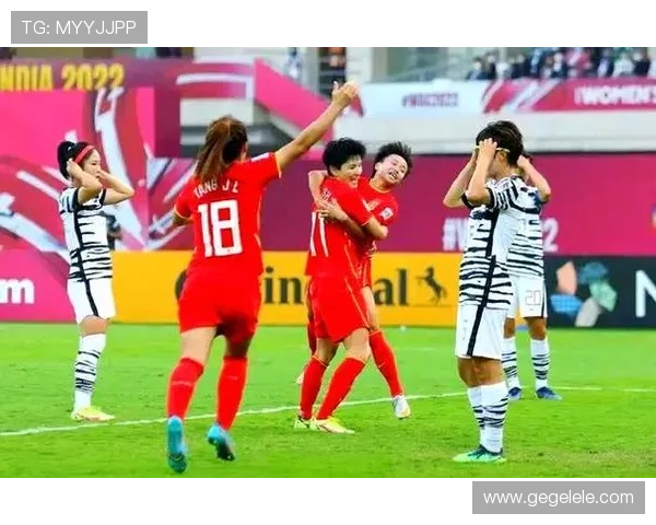 中国女足逆袭成功 力克韩国挺进亚洲杯决赛 拼搏精神再度展现 中国女足逆袭成功 力克韩国挺进亚洲杯决赛 拼搏精神再度展现