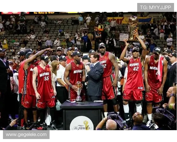 热火队迎来新赛季挑战 星光璀璨阵容期待重返总决赛之路