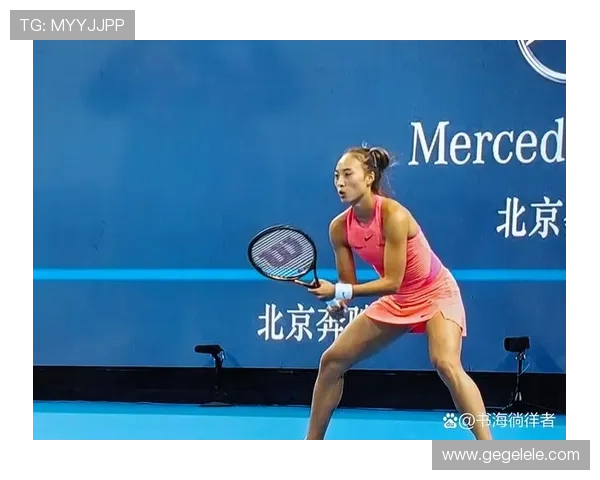 网球赛场激战正酣 新星崭露头角 世界排名变动引发热议